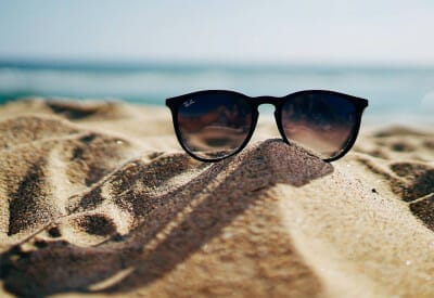 format sunglasses 5ced8bd478544