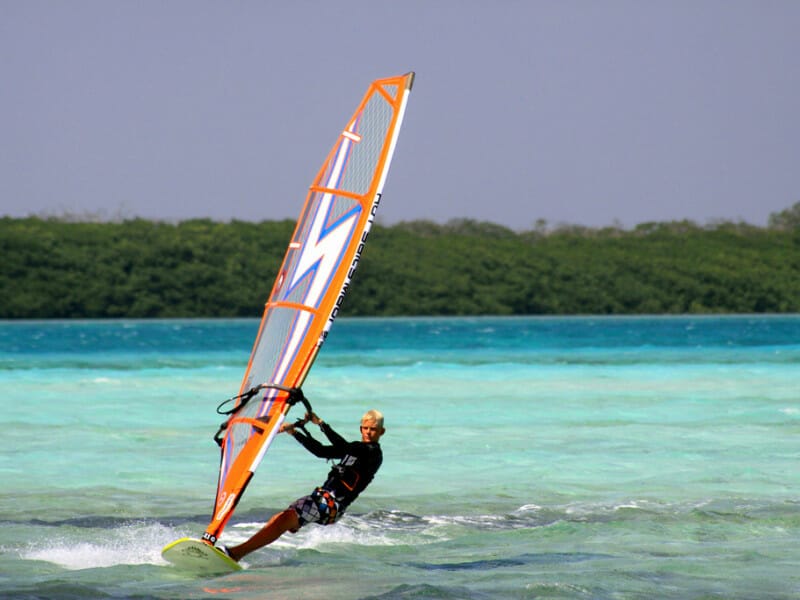 large windsurfen op bonaire 60182f8474489