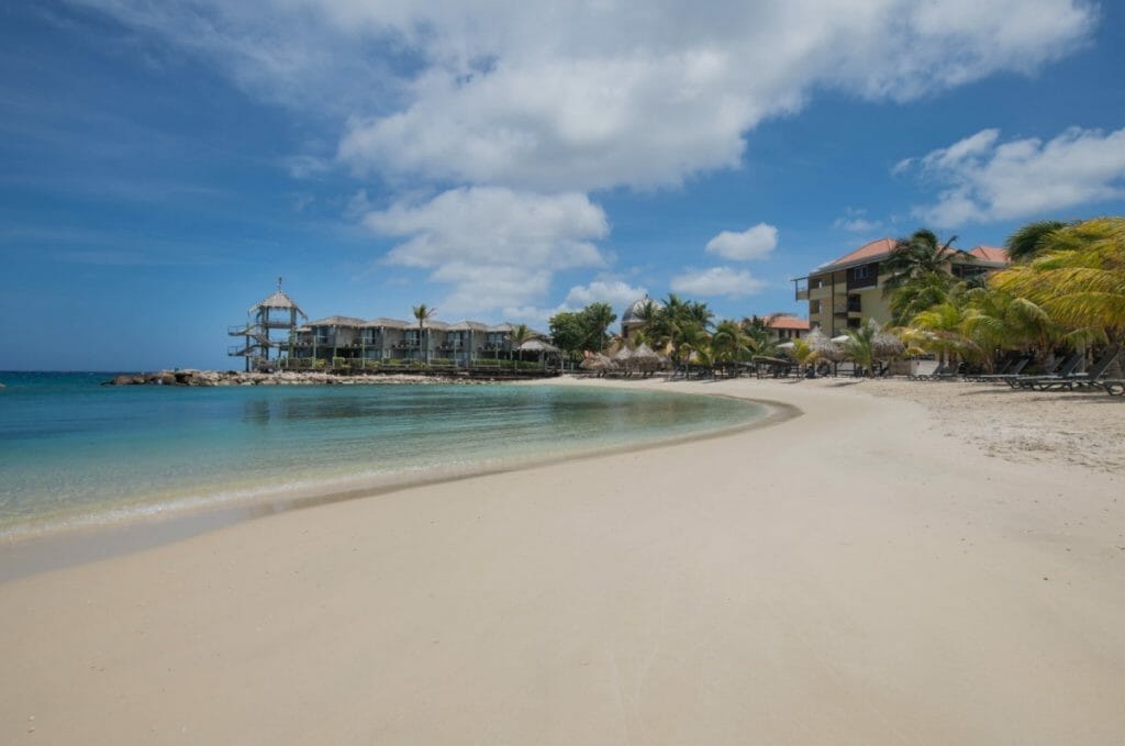 large avilas beach 5ee8e42a28a36