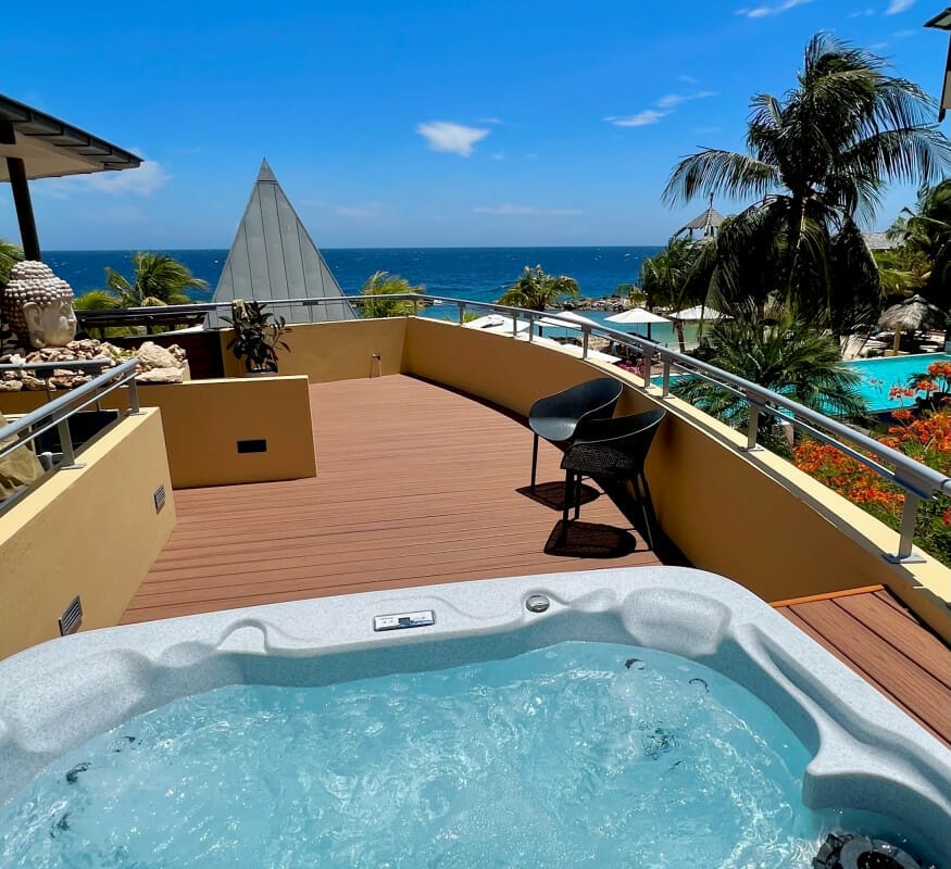 Outdoor Jacuzzi