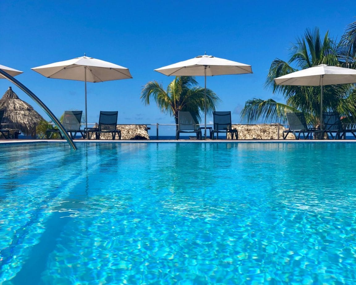 Infinity Pool - Avila Beach Hotel Curacao