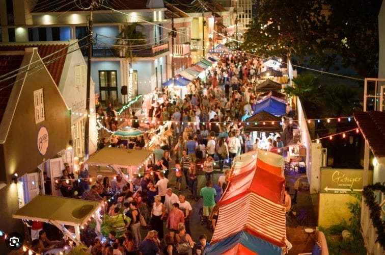 Laid-Back local vibe3 Laid Back local vibe3